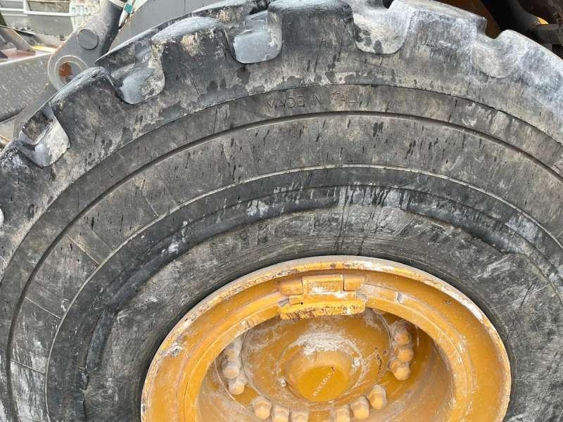 Volvo L110H - Utovarivač na kotačima: slika Volvo L110H - Utovarivač na kotačima Volvo L110H - Utovarivač na kotačima: slika Volvo L110H - Utovarivač na kotačima