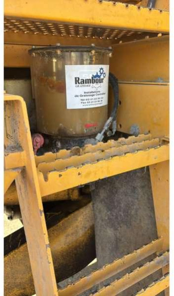 Utovarivač na kotačima Volvo L180E: slika Utovarivač na kotačima Volvo L180E Utovarivač na kotačima Volvo L180E: slika Utovarivač na kotačima Volvo L180E