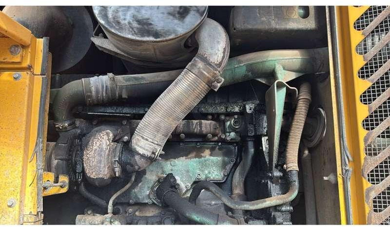 Utovarivač na kotačima Volvo L180E: slika Utovarivač na kotačima Volvo L180E Utovarivač na kotačima Volvo L180E: slika Utovarivač na kotačima Volvo L180E