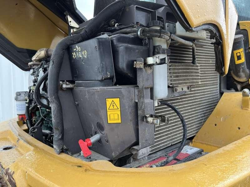 Utovarivač na kotačima Volvo L30G: slika Utovarivač na kotačima Volvo L30G
