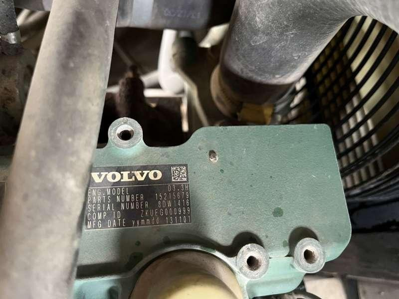 Utovarivač na kotačima Volvo L30G: slika Utovarivač na kotačima Volvo L30G