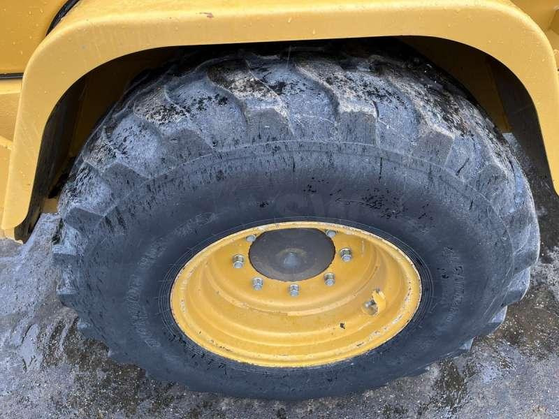 Utovarivač na kotačima Volvo L30G: slika Utovarivač na kotačima Volvo L30G