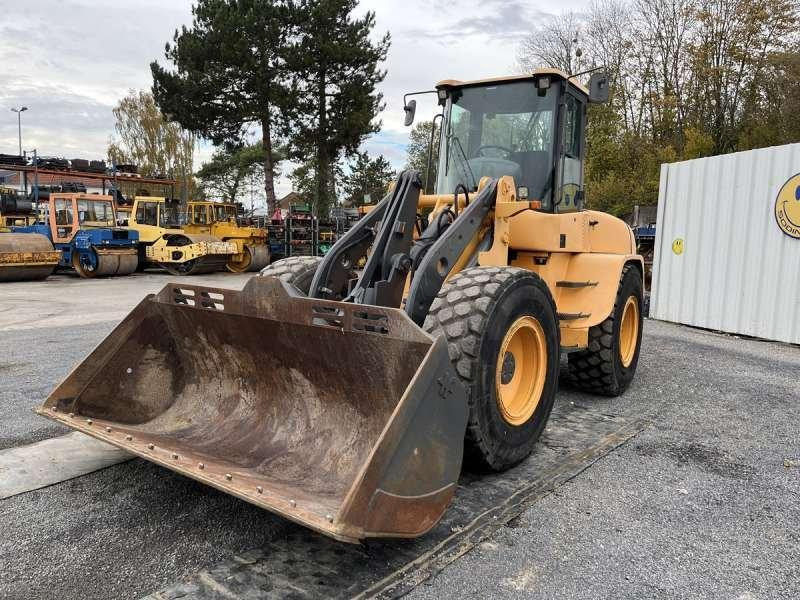 Volvo L45B-TP - Utovarivač na kotačima: slika Volvo L45B-TP - Utovarivač na kotačima Volvo L45B-TP - Utovarivač na kotačima: slika Volvo L45B-TP - Utovarivač na kotačima