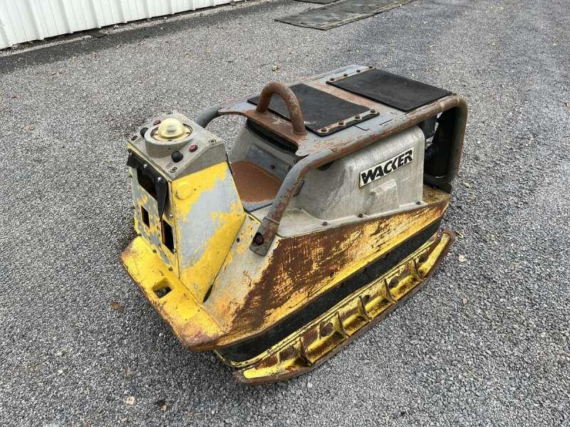 Wacker Plaques Vibrantes DPU7060SC - Vibro ploča: slika Wacker Plaques Vibrantes DPU7060SC - Vibro ploča Wacker Plaques Vibrantes DPU7060SC - Vibro ploča: slika Wacker Plaques Vibrantes DPU7060SC - Vibro ploča