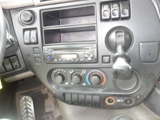 Kamion s otvorenim sandukom, Kamion s kranom DAF CF 360 6X4 MANUAL GEAR STEELSPRINGS 18,5 TON PALFINKER: slika Kamion s otvorenim sandukom, Kamion s kranom DAF CF 360 6X4 MANUAL GEAR STEELSPRINGS 18,5 TON PALFINKER