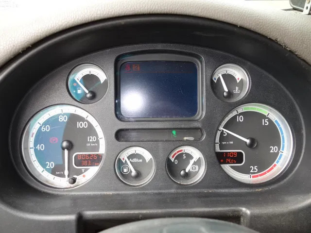 Kamion-šasija DAF CF85 6X4 460PK MANUAL GEARBOX STEEL SPRINGS: slika Kamion-šasija DAF CF85 6X4 460PK MANUAL GEARBOX STEEL SPRINGS