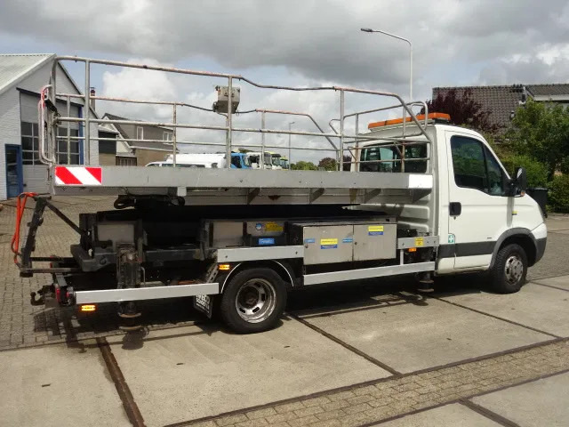 Iveco Daily 40C15 SKY WORKER PLATFORM - Dostavno vozilo: slika Iveco Daily 40C15 SKY WORKER PLATFORM - Dostavno vozilo Iveco Daily 40C15 SKY WORKER PLATFORM - Dostavno vozilo: slika Iveco Daily 40C15 SKY WORKER PLATFORM - Dostavno vozilo