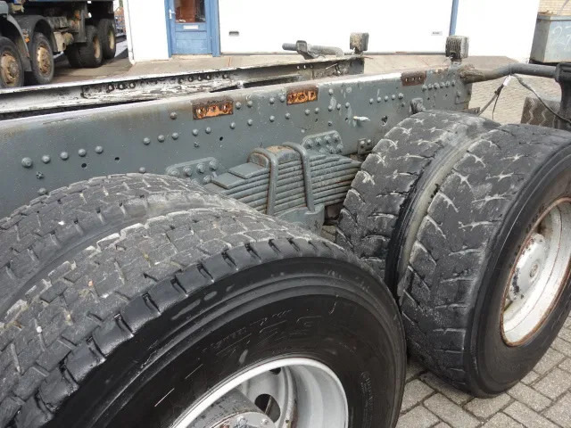 MAN 41-414 manuial pomp 8x4 - Kamion-šasija: slika MAN 41-414 manuial pomp 8x4 - Kamion-šasija MAN 41-414 manuial pomp 8x4 - Kamion-šasija: slika MAN 41-414 manuial pomp 8x4 - Kamion-šasija