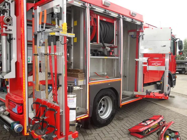 MAN TGM 15.250 FIRE TRUCK,2000 LITER TANK, FOAM TANK, AIRCO,WITH EQUIPMENT - Vatrogasno vozilo: slika MAN TGM 15.250 FIRE TRUCK,2000 LITER TANK, FOAM TANK, AIRCO,WITH EQUIPMENT - Vatrogasno vozilo MAN TGM 15.250 FIRE TRUCK,2000 LITER TANK, FOAM TANK, AIRCO,WITH EQUIPMENT - Vatrogasno vozilo: slika MAN TGM 15.250 FIRE TRUCK,2000 LITER TANK, FOAM TANK, AIRCO,WITH EQUIPMENT - Vatrogasno vozilo