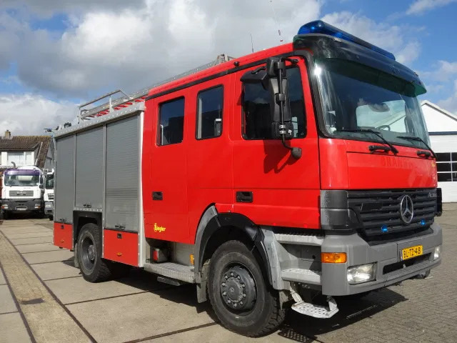Mercedes-Benz Actros 1831 4X4 ZIEGLER BOMBEROS POMP,2500 L TANK - Vatrogasno vozilo: slika Mercedes-Benz Actros 1831 4X4 ZIEGLER BOMBEROS POMP,2500 L TANK - Vatrogasno vozilo Mercedes-Benz Actros 1831 4X4 ZIEGLER BOMBEROS POMP,2500 L TANK - Vatrogasno vozilo: slika Mercedes-Benz Actros 1831 4X4 ZIEGLER BOMBEROS POMP,2500 L TANK - Vatrogasno vozilo