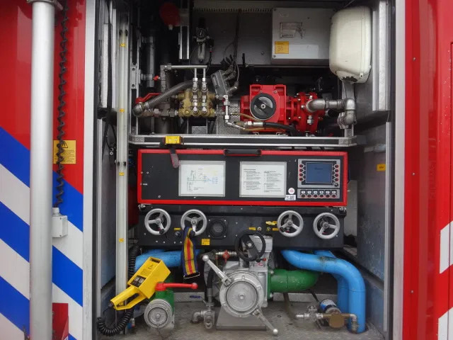 Vatrogasno vozilo Mercedes-Benz Atego 1426 ZIEGLER 2000 LITER EURO 5: slika Vatrogasno vozilo Mercedes-Benz Atego 1426 ZIEGLER 2000 LITER EURO 5