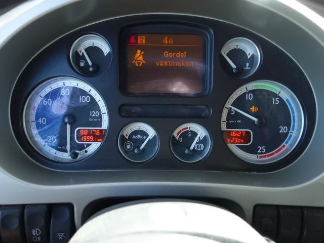 DAF XF 105.460 zf intarder - Tegljač: slika DAF XF 105.460 zf intarder - Tegljač DAF XF 105.460 zf intarder - Tegljač: slika DAF XF 105.460 zf intarder - Tegljač