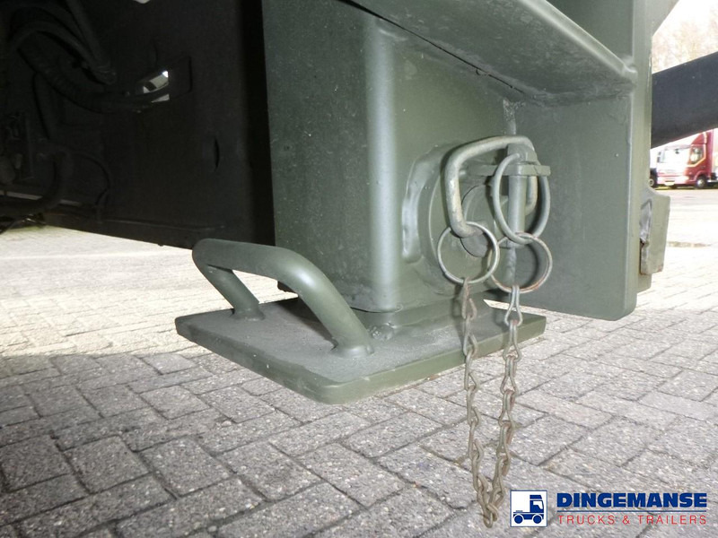 Poluprikolica s niskim utovarivačem Broshuis 3-axle semi-lowbed trailer E-2130 / 73 t + ramps: slika Poluprikolica s niskim utovarivačem Broshuis 3-axle semi-lowbed trailer E-2130 / 73 t + ramps Poluprikolica s niskim utovarivačem Broshuis 3-axle semi-lowbed trailer E-2130 / 73 t + ramps: slika Poluprikolica s niskim utovarivačem Broshuis 3-axle semi-lowbed trailer E-2130 / 73 t + ramps