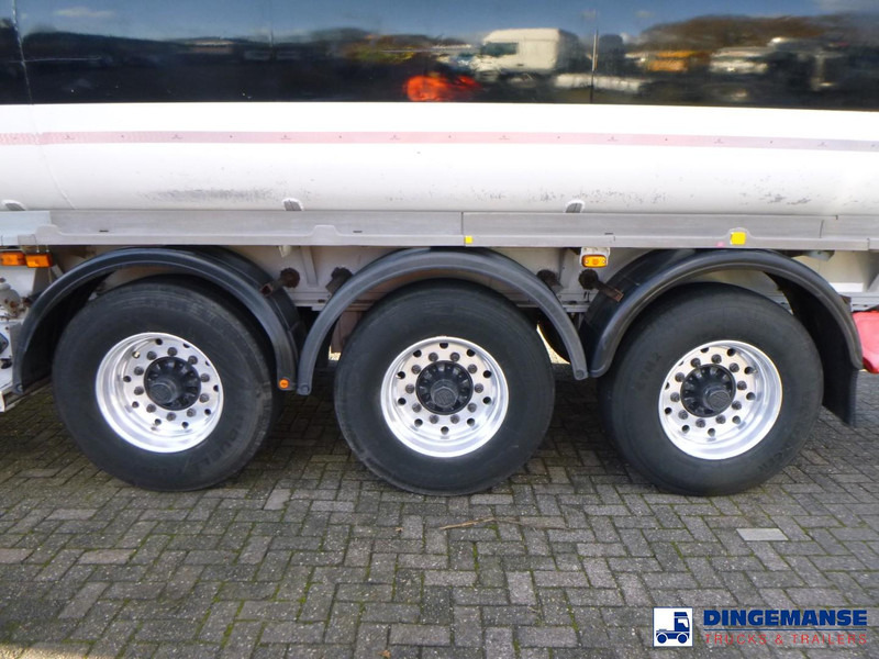 Crane Fruehauf Fuel tank alu 40.4 m3 / 6 comp - Poluprikolica cisterna: slika Crane Fruehauf Fuel tank alu 40.4 m3 / 6 comp - Poluprikolica cisterna Crane Fruehauf Fuel tank alu 40.4 m3 / 6 comp - Poluprikolica cisterna: slika Crane Fruehauf Fuel tank alu 40.4 m3 / 6 comp - Poluprikolica cisterna