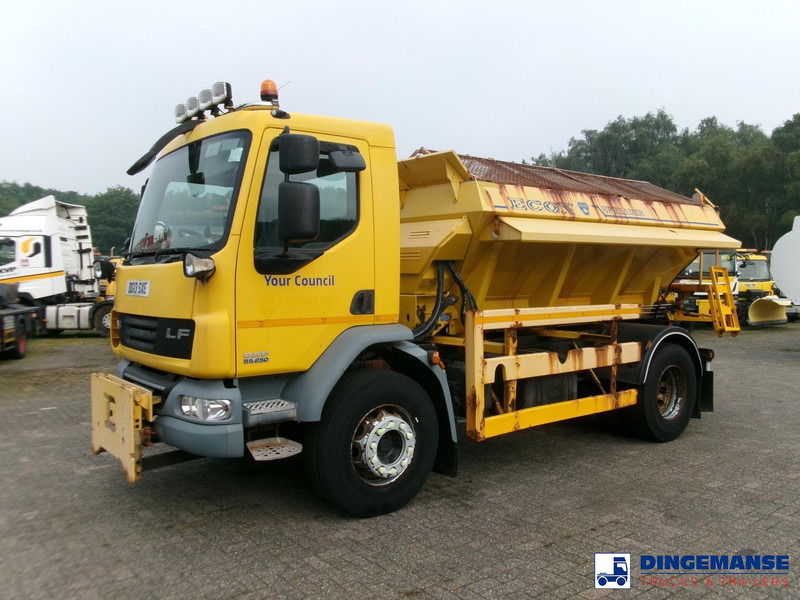 DAF LF 55.250 4X2 RHD gritter - Vozilo za čišćenje snijega: slika DAF LF 55.250 4X2 RHD gritter - Vozilo za čišćenje snijega DAF LF 55.250 4X2 RHD gritter - Vozilo za čišćenje snijega: slika DAF LF 55.250 4X2 RHD gritter - Vozilo za čišćenje snijega