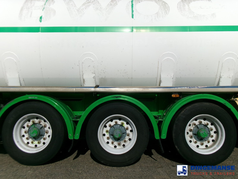 Feldbinder Fuel tank alu 42 m3 / / 6 comp + pump - Poluprikolica cisterna: slika Feldbinder Fuel tank alu 42 m3 / / 6 comp + pump - Poluprikolica cisterna Feldbinder Fuel tank alu 42 m3 / / 6 comp + pump - Poluprikolica cisterna: slika Feldbinder Fuel tank alu 42 m3 / / 6 comp + pump - Poluprikolica cisterna