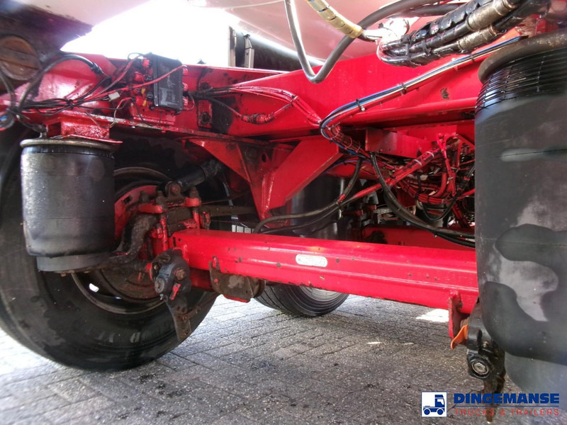 Poluprikolica cisterna Feldbinder Powder tank alu 41 m3 (tipping): slika Poluprikolica cisterna Feldbinder Powder tank alu 41 m3 (tipping)