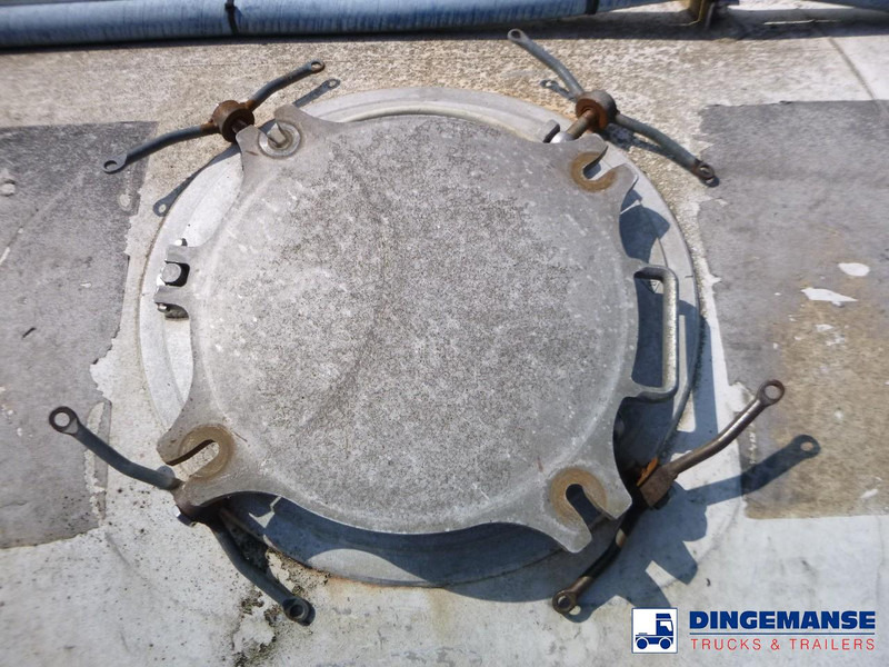 Poluprikolica cisterna Feldbinder Powder tank alu 63 m3 / 1 comp (tipping): slika Poluprikolica cisterna Feldbinder Powder tank alu 63 m3 / 1 comp (tipping) Poluprikolica cisterna Feldbinder Powder tank alu 63 m3 / 1 comp (tipping): slika Poluprikolica cisterna Feldbinder Powder tank alu 63 m3 / 1 comp (tipping)