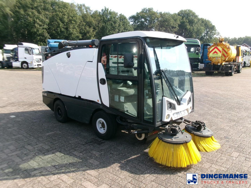 Johnston C202 compact street sweeper - Cestovna čistilica: slika Johnston C202 compact street sweeper - Cestovna čistilica Johnston C202 compact street sweeper - Cestovna čistilica: slika Johnston C202 compact street sweeper - Cestovna čistilica