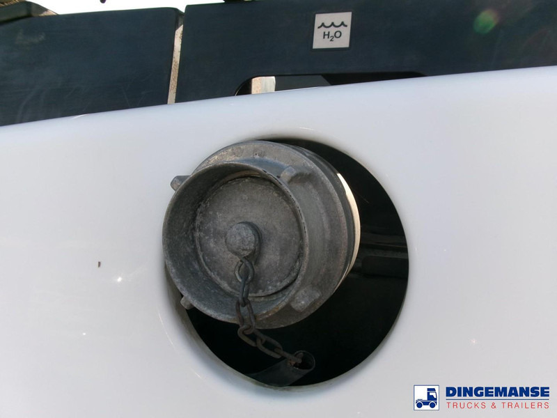 Johnston C202 compact street sweeper - Cestovna čistilica: slika Johnston C202 compact street sweeper - Cestovna čistilica Johnston C202 compact street sweeper - Cestovna čistilica: slika Johnston C202 compact street sweeper - Cestovna čistilica