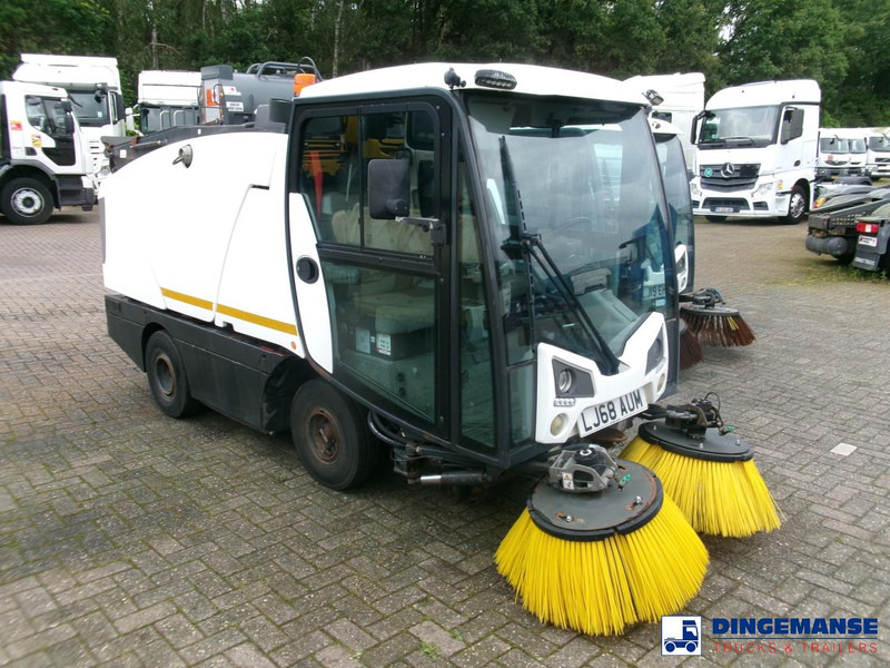 Johnston C202 compact street sweeper - Cestovna čistilica: slika Johnston C202 compact street sweeper - Cestovna čistilica Johnston C202 compact street sweeper - Cestovna čistilica: slika Johnston C202 compact street sweeper - Cestovna čistilica
