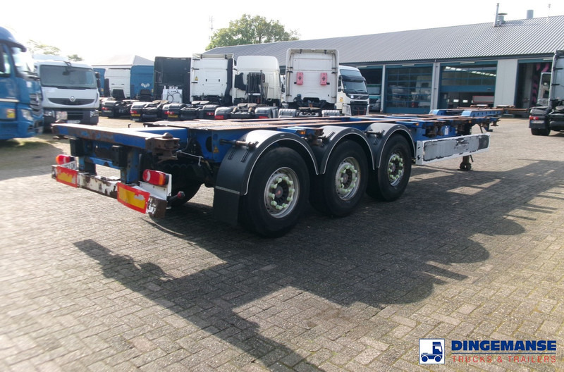 Krone 3-axle container trailer 20-30-40-45 ft SDC27 - Transporter kontejnera/ Poluprikolica s izmjenjivim sanducima: slika Krone 3-axle container trailer 20-30-40-45 ft SDC27 - Transporter kontejnera/ Poluprikolica s izmjenjivim sanducima Krone 3-axle container trailer 20-30-40-45 ft SDC27 - Transporter kontejnera/ Poluprikolica s izmjenjivim sanducima: slika Krone 3-axle container trailer 20-30-40-45 ft SDC27 - Transporter kontejnera/ Poluprikolica s izmjenjivim sanducima