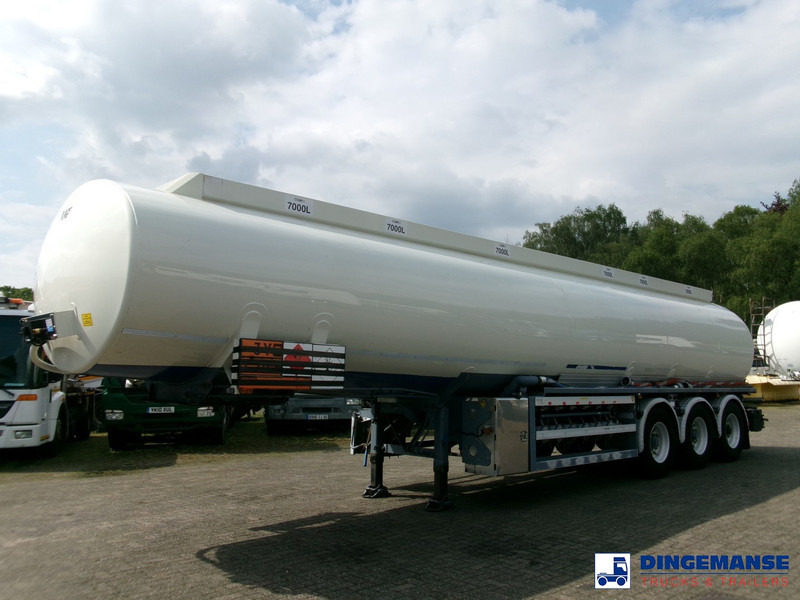 LAG Fuel tank alu 44.5 m3 / 6 + pump - Poluprikolica cisterna: slika LAG Fuel tank alu 44.5 m3 / 6 + pump - Poluprikolica cisterna LAG Fuel tank alu 44.5 m3 / 6 + pump - Poluprikolica cisterna: slika LAG Fuel tank alu 44.5 m3 / 6 + pump - Poluprikolica cisterna