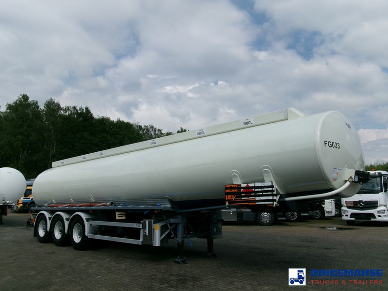 LAG Fuel tank alu 44.5 m3 / 6 + pump - Poluprikolica cisterna: slika LAG Fuel tank alu 44.5 m3 / 6 + pump - Poluprikolica cisterna LAG Fuel tank alu 44.5 m3 / 6 + pump - Poluprikolica cisterna: slika LAG Fuel tank alu 44.5 m3 / 6 + pump - Poluprikolica cisterna