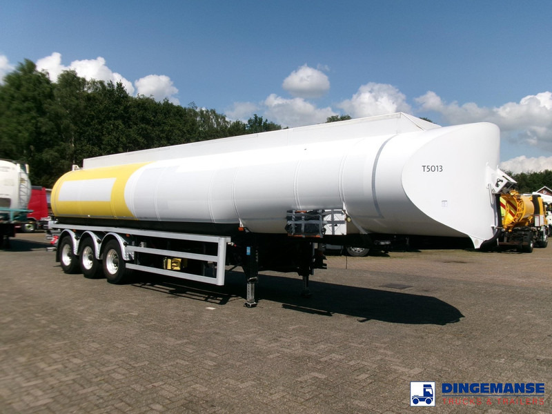 Lakeland Fuel tank alu 43 m3 / 6 comp - Poluprikolica cisterna: slika Lakeland Fuel tank alu 43 m3 / 6 comp - Poluprikolica cisterna Lakeland Fuel tank alu 43 m3 / 6 comp - Poluprikolica cisterna: slika Lakeland Fuel tank alu 43 m3 / 6 comp - Poluprikolica cisterna