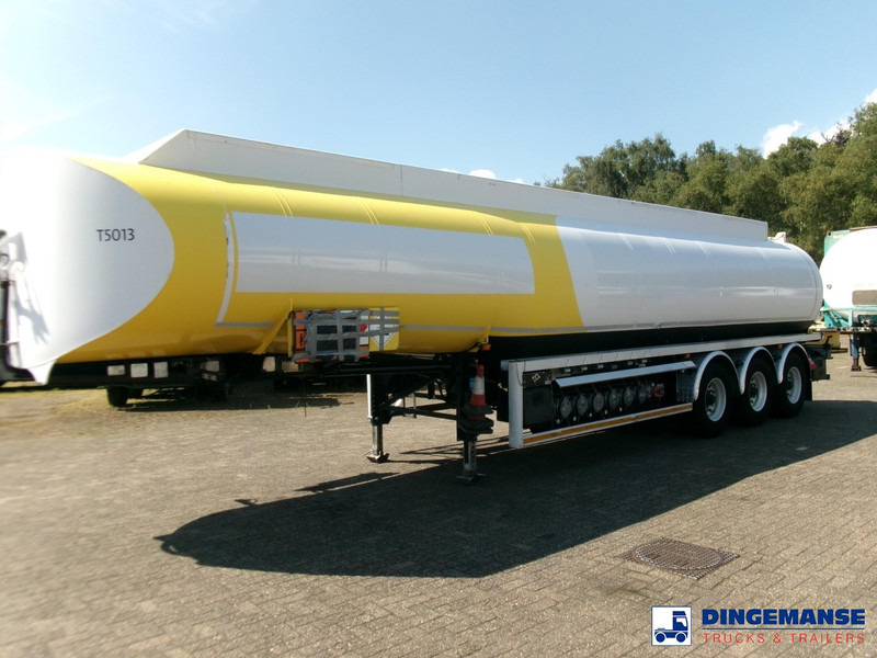 Lakeland Fuel tank alu 43 m3 / 6 comp - Poluprikolica cisterna: slika Lakeland Fuel tank alu 43 m3 / 6 comp - Poluprikolica cisterna Lakeland Fuel tank alu 43 m3 / 6 comp - Poluprikolica cisterna: slika Lakeland Fuel tank alu 43 m3 / 6 comp - Poluprikolica cisterna