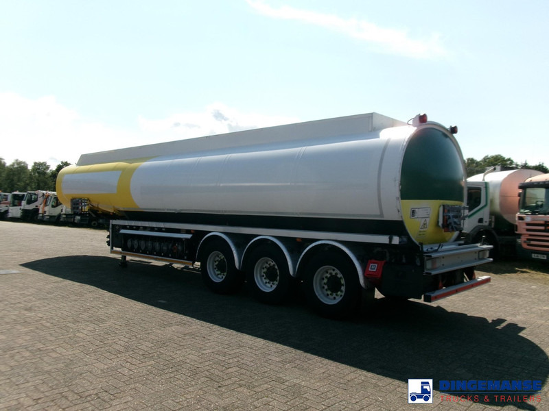 Lakeland Fuel tank alu 43 m3 / 6 comp - Poluprikolica cisterna: slika Lakeland Fuel tank alu 43 m3 / 6 comp - Poluprikolica cisterna Lakeland Fuel tank alu 43 m3 / 6 comp - Poluprikolica cisterna: slika Lakeland Fuel tank alu 43 m3 / 6 comp - Poluprikolica cisterna