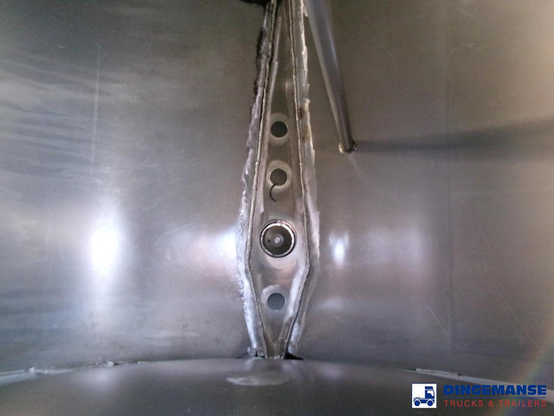 Zakup Lakeland Fuel tank alu 43 m3 / 6 comp Lakeland Fuel tank alu 43 m3 / 6 comp: slika Zakup Lakeland Fuel tank alu 43 m3 / 6 comp Lakeland Fuel tank alu 43 m3 / 6 comp