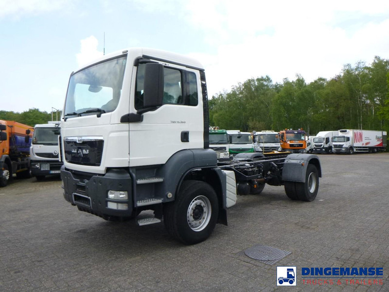 MAN TGS 19.360 4X2 BBS manual Euro 2 chassis + PTO - Kamion-šasija: slika MAN TGS 19.360 4X2 BBS manual Euro 2 chassis + PTO - Kamion-šasija MAN TGS 19.360 4X2 BBS manual Euro 2 chassis + PTO - Kamion-šasija: slika MAN TGS 19.360 4X2 BBS manual Euro 2 chassis + PTO - Kamion-šasija