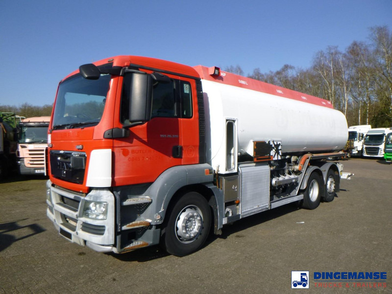 MAN TGS 26.320 6X2 RHD fuel tank 20 m3 / 4 comp - Kamion cisterna: slika MAN TGS 26.320 6X2 RHD fuel tank 20 m3 / 4 comp - Kamion cisterna MAN TGS 26.320 6X2 RHD fuel tank 20 m3 / 4 comp - Kamion cisterna: slika MAN TGS 26.320 6X2 RHD fuel tank 20 m3 / 4 comp - Kamion cisterna