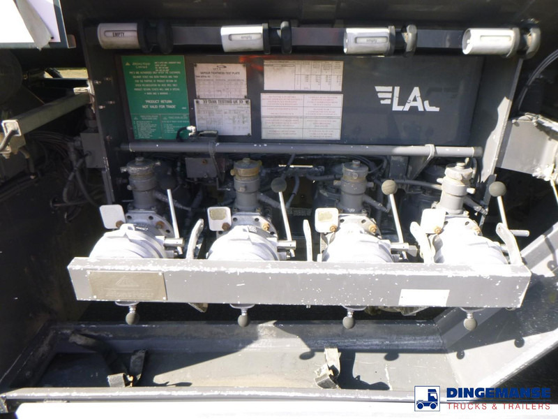 MAN TGS 26.320 6X2 RHD fuel tank 20 m3 / 4 comp - Kamion cisterna: slika MAN TGS 26.320 6X2 RHD fuel tank 20 m3 / 4 comp - Kamion cisterna MAN TGS 26.320 6X2 RHD fuel tank 20 m3 / 4 comp - Kamion cisterna: slika MAN TGS 26.320 6X2 RHD fuel tank 20 m3 / 4 comp - Kamion cisterna