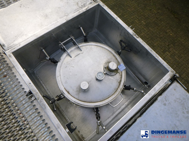 Zakup Magyar Chemical tank inox L4BH 32.8 m3 / 1 comp Magyar Chemical tank inox L4BH 32.8 m3 / 1 comp: slika Zakup Magyar Chemical tank inox L4BH 32.8 m3 / 1 comp Magyar Chemical tank inox L4BH 32.8 m3 / 1 comp