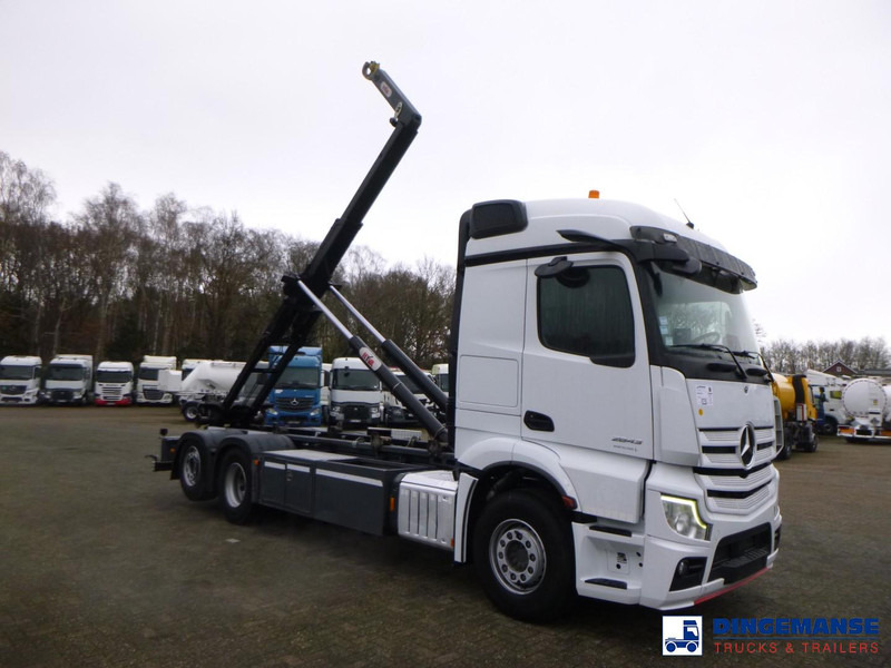 Mercedes-Benz Actros 2843 6x2 Hyva container hook 20t - Kamion s kukastom dizalicom: slika Mercedes-Benz Actros 2843 6x2 Hyva container hook 20t - Kamion s kukastom dizalicom Mercedes-Benz Actros 2843 6x2 Hyva container hook 20t - Kamion s kukastom dizalicom: slika Mercedes-Benz Actros 2843 6x2 Hyva container hook 20t - Kamion s kukastom dizalicom