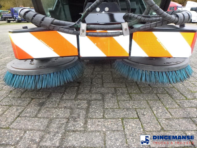 Nilfisk City Ranger CR3500 street sweeper - Cestovna čistilica: slika Nilfisk City Ranger CR3500 street sweeper - Cestovna čistilica Nilfisk City Ranger CR3500 street sweeper - Cestovna čistilica: slika Nilfisk City Ranger CR3500 street sweeper - Cestovna čistilica