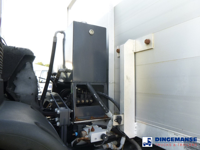 Zakup Renault Kerax 380 DXI 4x4 Euro 5 + Hydraulics Renault Kerax 380 DXI 4x4 Euro 5 + Hydraulics: slika Zakup Renault Kerax 380 DXI 4x4 Euro 5 + Hydraulics Renault Kerax 380 DXI 4x4 Euro 5 + Hydraulics