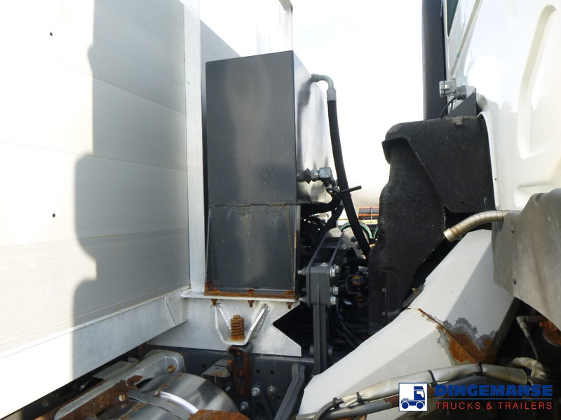 Zakup Renault Kerax 380 DXI 4x4 Euro 5 + Hydraulics Renault Kerax 380 DXI 4x4 Euro 5 + Hydraulics: slika Zakup Renault Kerax 380 DXI 4x4 Euro 5 + Hydraulics Renault Kerax 380 DXI 4x4 Euro 5 + Hydraulics