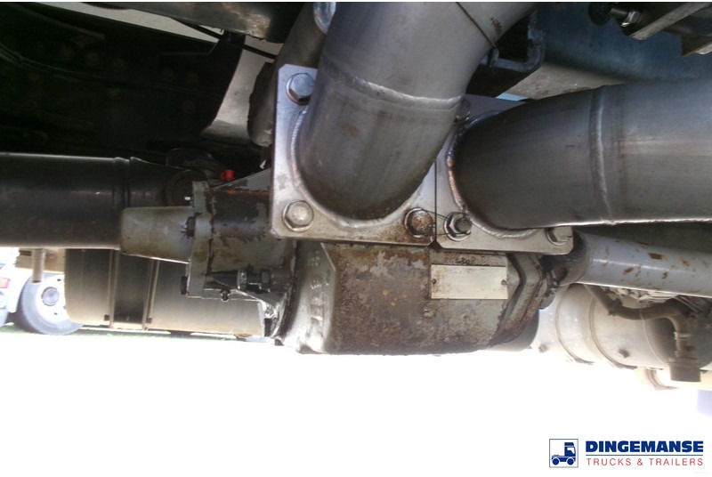 Kamion cisterna Renault Premium 300 4x2 fuel tank 14.2 m3 / 4 comp: slika Kamion cisterna Renault Premium 300 4x2 fuel tank 14.2 m3 / 4 comp Kamion cisterna Renault Premium 300 4x2 fuel tank 14.2 m3 / 4 comp: slika Kamion cisterna Renault Premium 300 4x2 fuel tank 14.2 m3 / 4 comp