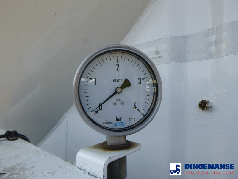 Poluprikolica cisterna SPITZER Powder tank alu 37 m3: slika Poluprikolica cisterna SPITZER Powder tank alu 37 m3