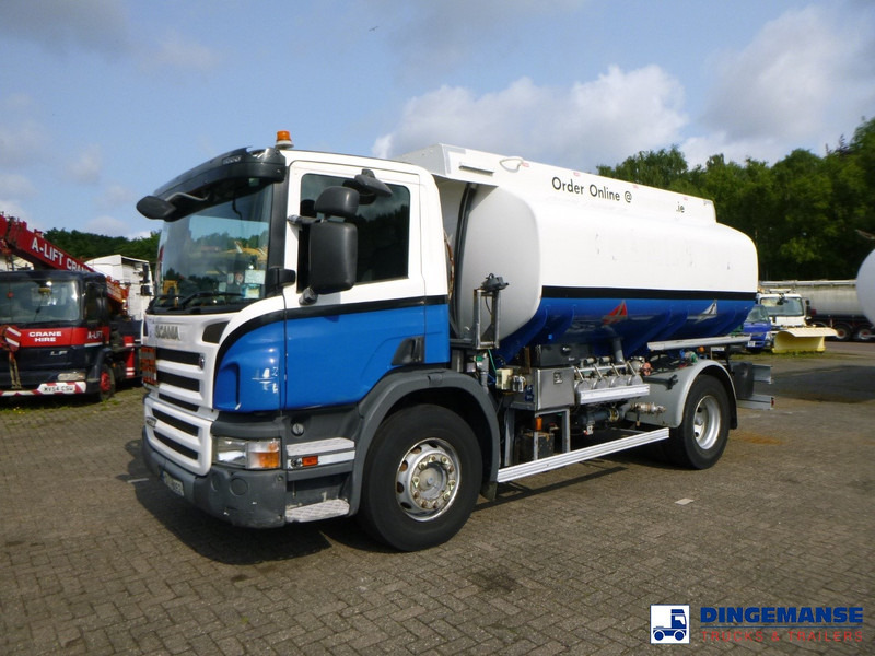 Scania P 230 DB 4x2 RHD fuel tank 12.4 m3 / 4 comp - Kamion cisterna: slika Scania P 230 DB 4x2 RHD fuel tank 12.4 m3 / 4 comp - Kamion cisterna Scania P 230 DB 4x2 RHD fuel tank 12.4 m3 / 4 comp - Kamion cisterna: slika Scania P 230 DB 4x2 RHD fuel tank 12.4 m3 / 4 comp - Kamion cisterna
