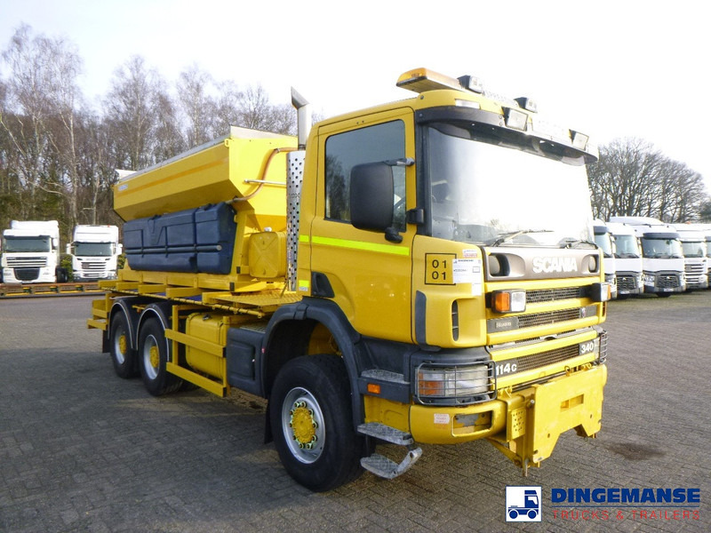 Scania P114-340 CB 6X6 RHD gritter / snow plough - Vozilo za čišćenje snijega: slika Scania P114-340 CB 6X6 RHD gritter / snow plough - Vozilo za čišćenje snijega Scania P114-340 CB 6X6 RHD gritter / snow plough - Vozilo za čišćenje snijega: slika Scania P114-340 CB 6X6 RHD gritter / snow plough - Vozilo za čišćenje snijega