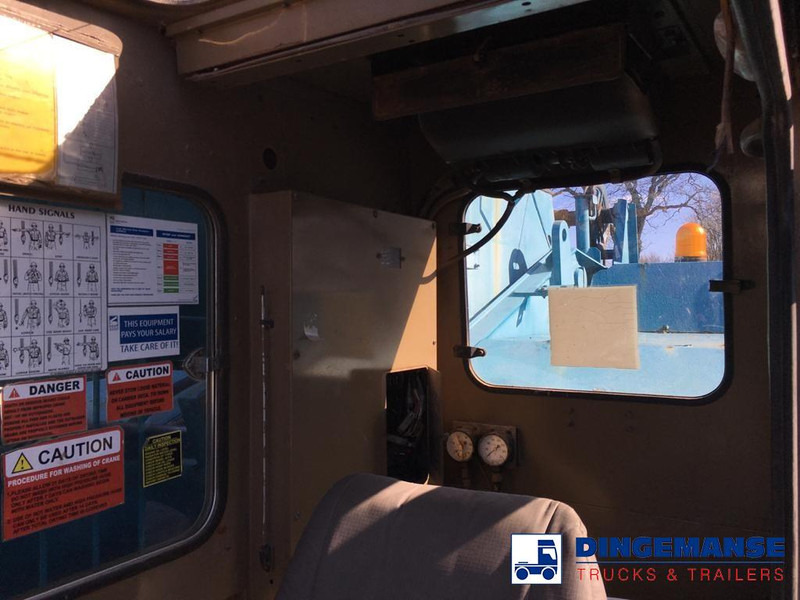 Autodizalica Tadano-Faun TR300 EX 4x4x4 All-terrain crane: slika Autodizalica Tadano-Faun TR300 EX 4x4x4 All-terrain crane