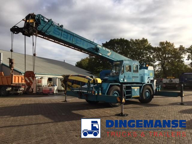 Tadano-Faun TR300 EX 4x4x4 All-terrain crane - Autodizalica: slika Tadano-Faun TR300 EX 4x4x4 All-terrain crane - Autodizalica Tadano-Faun TR300 EX 4x4x4 All-terrain crane - Autodizalica: slika Tadano-Faun TR300 EX 4x4x4 All-terrain crane - Autodizalica