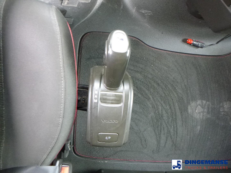 Tegljač Volvo FH 540 8X4 Euro 6 / 150000 kg: slika Tegljač Volvo FH 540 8X4 Euro 6 / 150000 kg