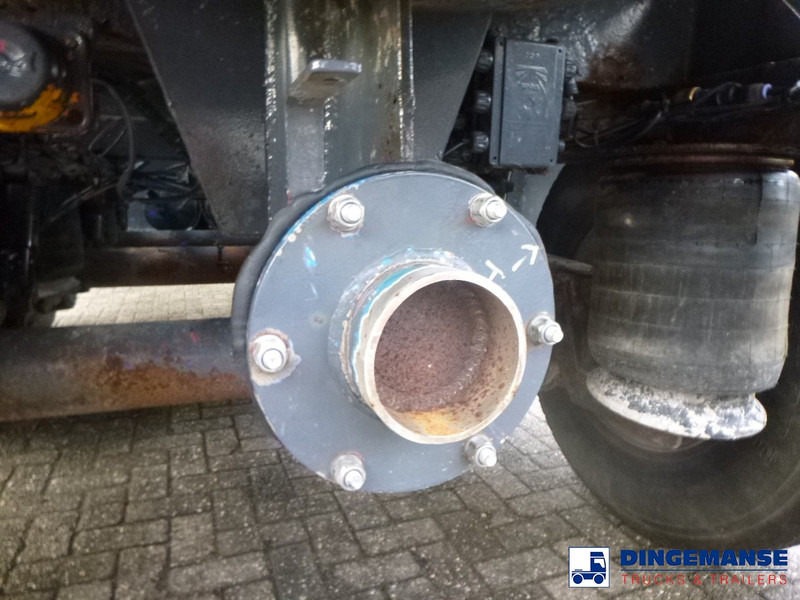 Vakum kamion WHALE Vacuum tank inox 30 m3 / 1 comp + pump: slika Vakum kamion WHALE Vacuum tank inox 30 m3 / 1 comp + pump
