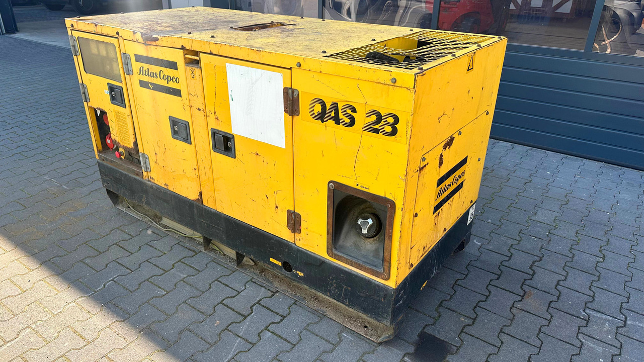 ATLAS Copco QAS 28 Yds BJ 1996 Elektro Stromgenerator Stromaggregat Notstrom - Generatorski set: slika ATLAS Copco QAS 28 Yds BJ 1996 Elektro Stromgenerator Stromaggregat Notstrom - Generatorski set ATLAS Copco QAS 28 Yds BJ 1996 Elektro Stromgenerator Stromaggregat Notstrom - Generatorski set: slika ATLAS Copco QAS 28 Yds BJ 1996 Elektro Stromgenerator Stromaggregat Notstrom - Generatorski set