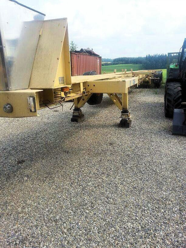 Goldhofer 3-Achs SPZ-DL3-38/80 Spezial 20,5meter + 3xLenk - Poluprikolica s niskim utovarivačem: slika Goldhofer 3-Achs SPZ-DL3-38/80 Spezial 20,5meter + 3xLenk - Poluprikolica s niskim utovarivačem Goldhofer 3-Achs SPZ-DL3-38/80 Spezial 20,5meter + 3xLenk - Poluprikolica s niskim utovarivačem: slika Goldhofer 3-Achs SPZ-DL3-38/80 Spezial 20,5meter + 3xLenk - Poluprikolica s niskim utovarivačem